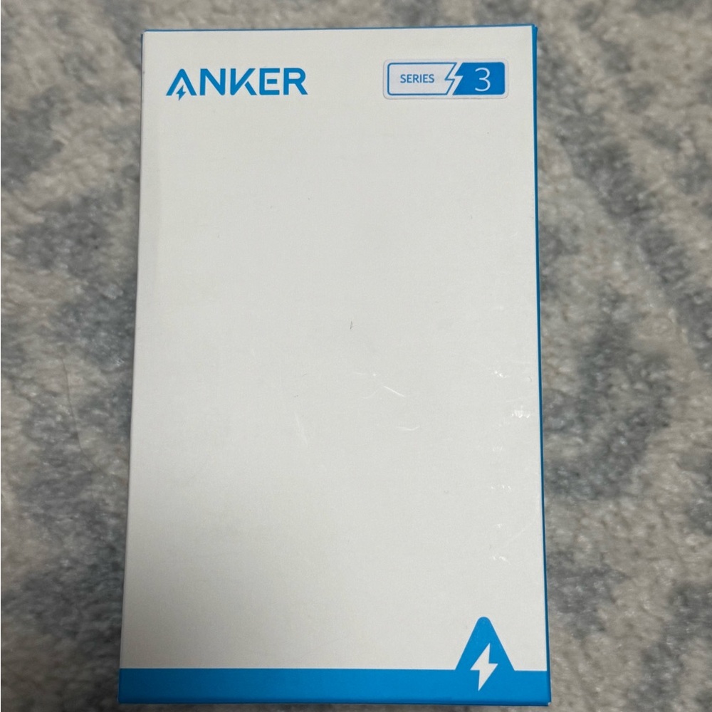 Brand New Anker Powerwave Stand Series 3 (wireless charger) in White